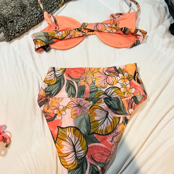 Beach riot highway tropical bikini - Picture 4 of 9